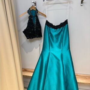 Ellie Wilde Teal and Black Prom Dress